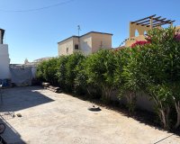 Revente - Villa -
Torrevieja - La Siesta - El Salado - Torreta