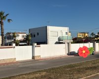 Revente - Villa -
Torrevieja - La Siesta - El Salado - Torreta