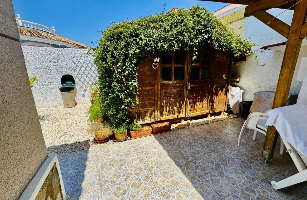 Revente - Villa -
Torrevieja - La Siesta - El Salado - Torreta