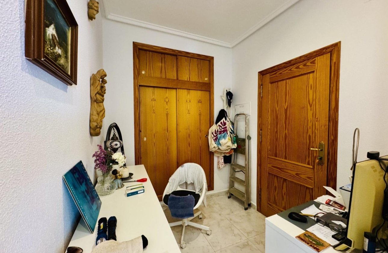 Revente - Villa -
Torrevieja - La Siesta - El Salado - Torreta