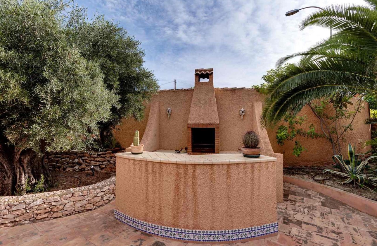 Revente - Villa -
Torrevieja - La Siesta - El Salado - Torreta