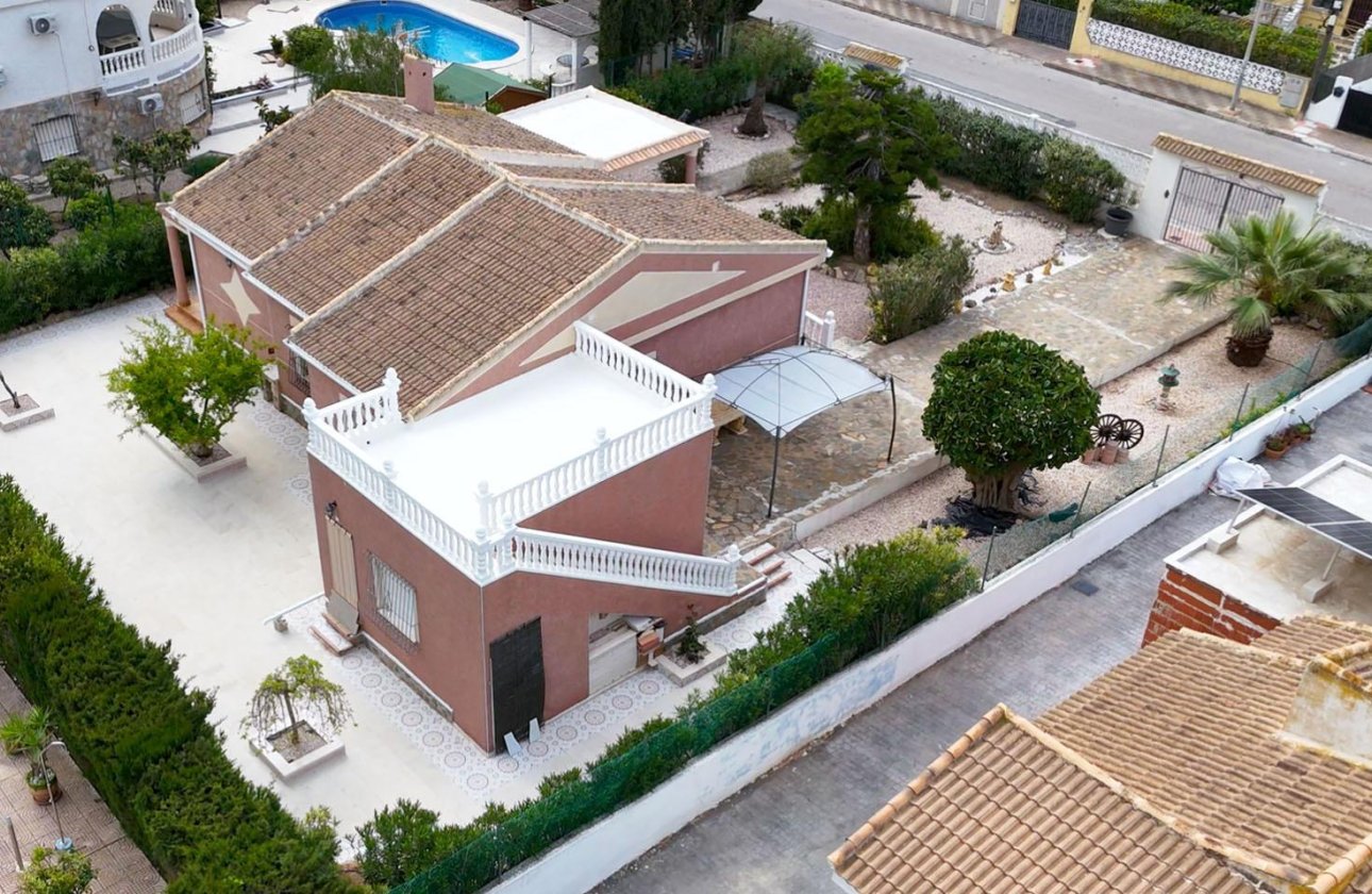 Revente - Villa -
Torrevieja - La Siesta