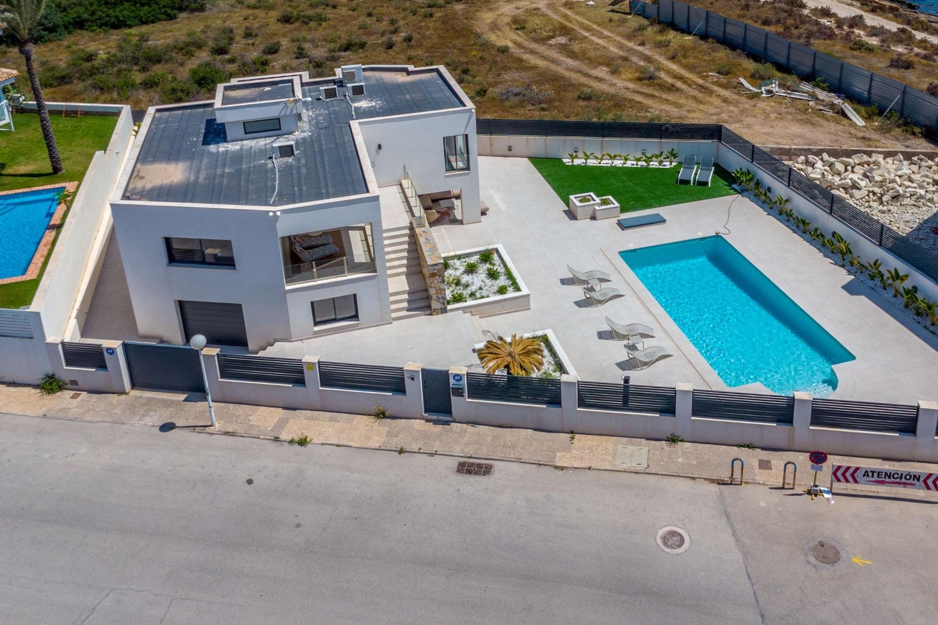 Revente - Villa -
Torrevieja - La Veleta