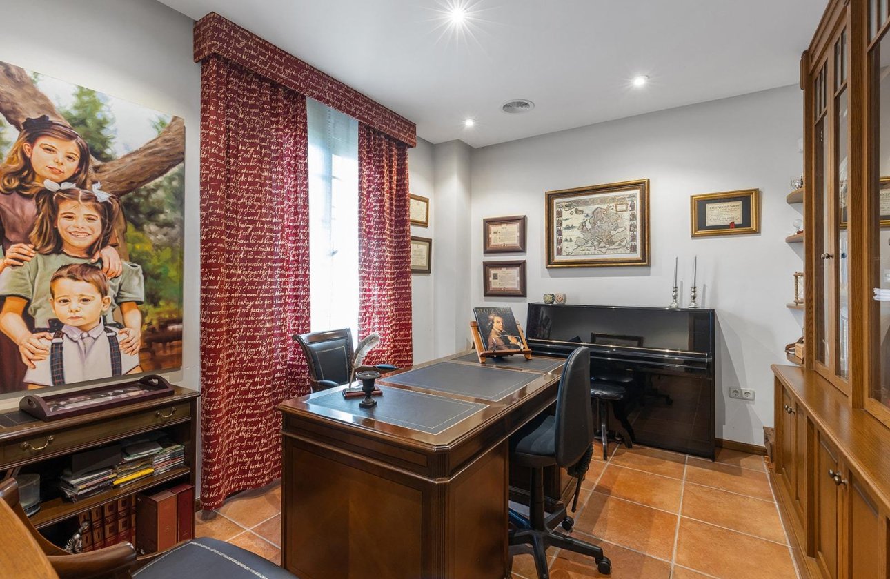 Revente - Villa -
Torrevieja - La Veleta