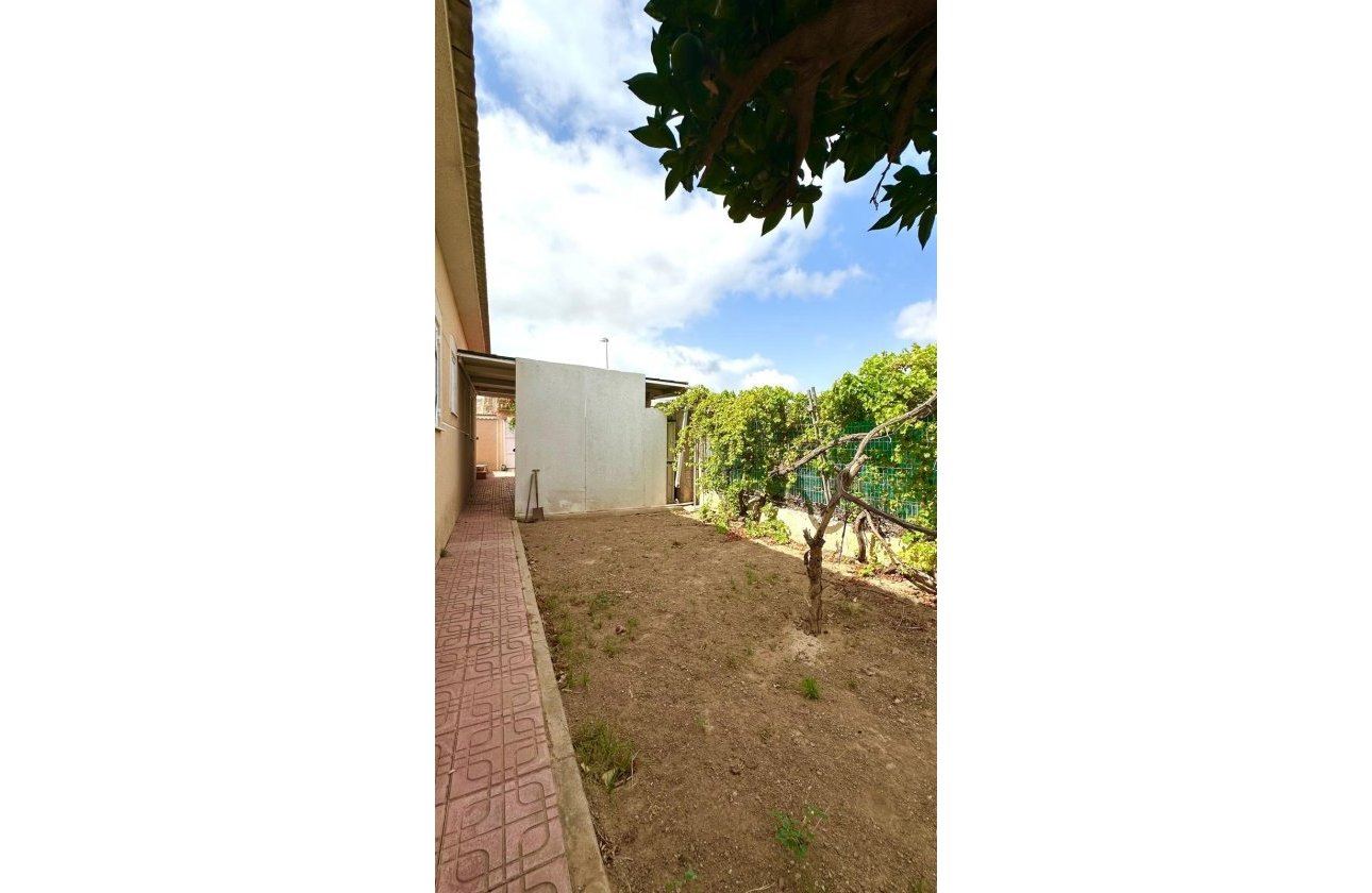 Revente - Villa -
Torrevieja - Los Balcones - Los Altos del Edén