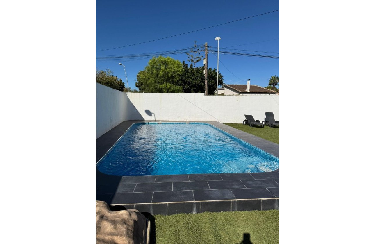 Revente - Villa -
Torrevieja - Los Balcones - Los Altos del Edén