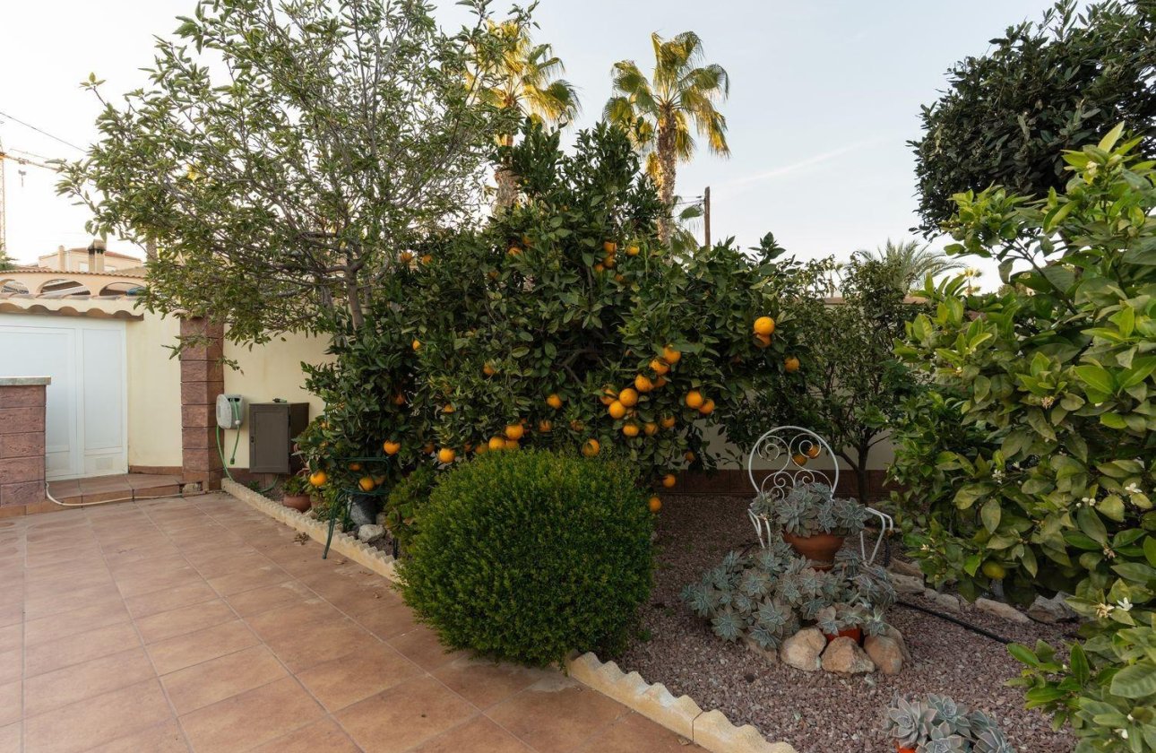 Revente - Villa -
Torrevieja - Los Balcones - Los Altos del Edén