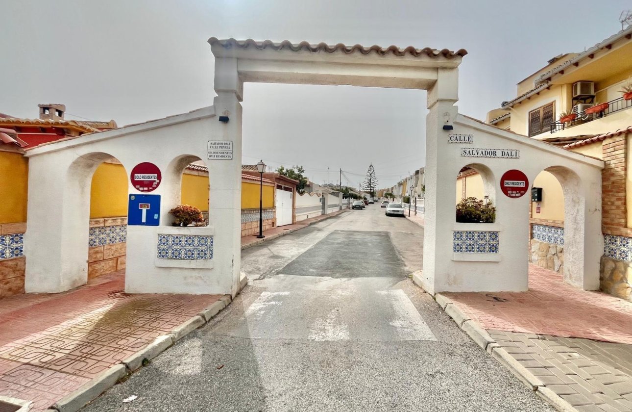 Revente - Villa -
Torrevieja - Los Balcones - Los Altos del Edén