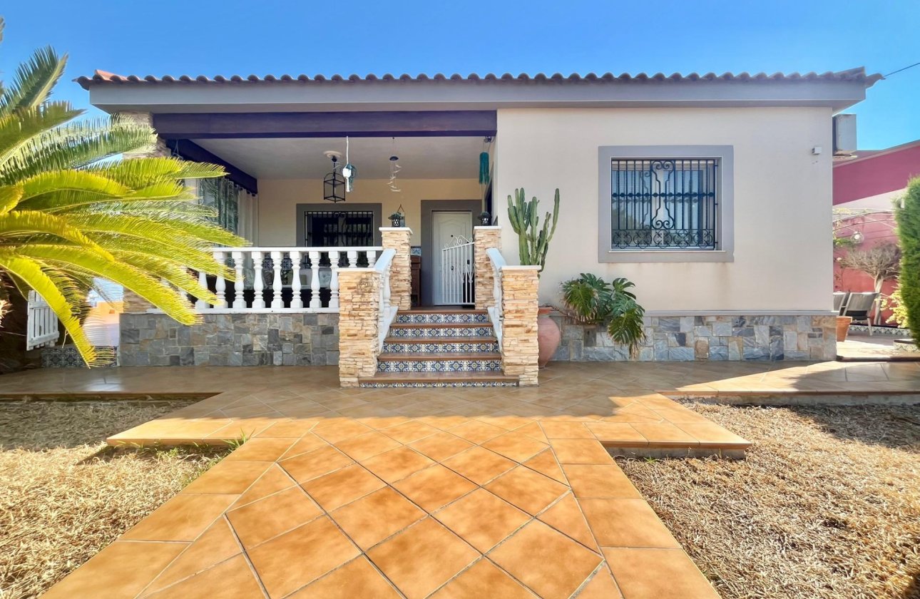 Revente - Villa -
Torrevieja - Los Balcones - Los Altos del Edén