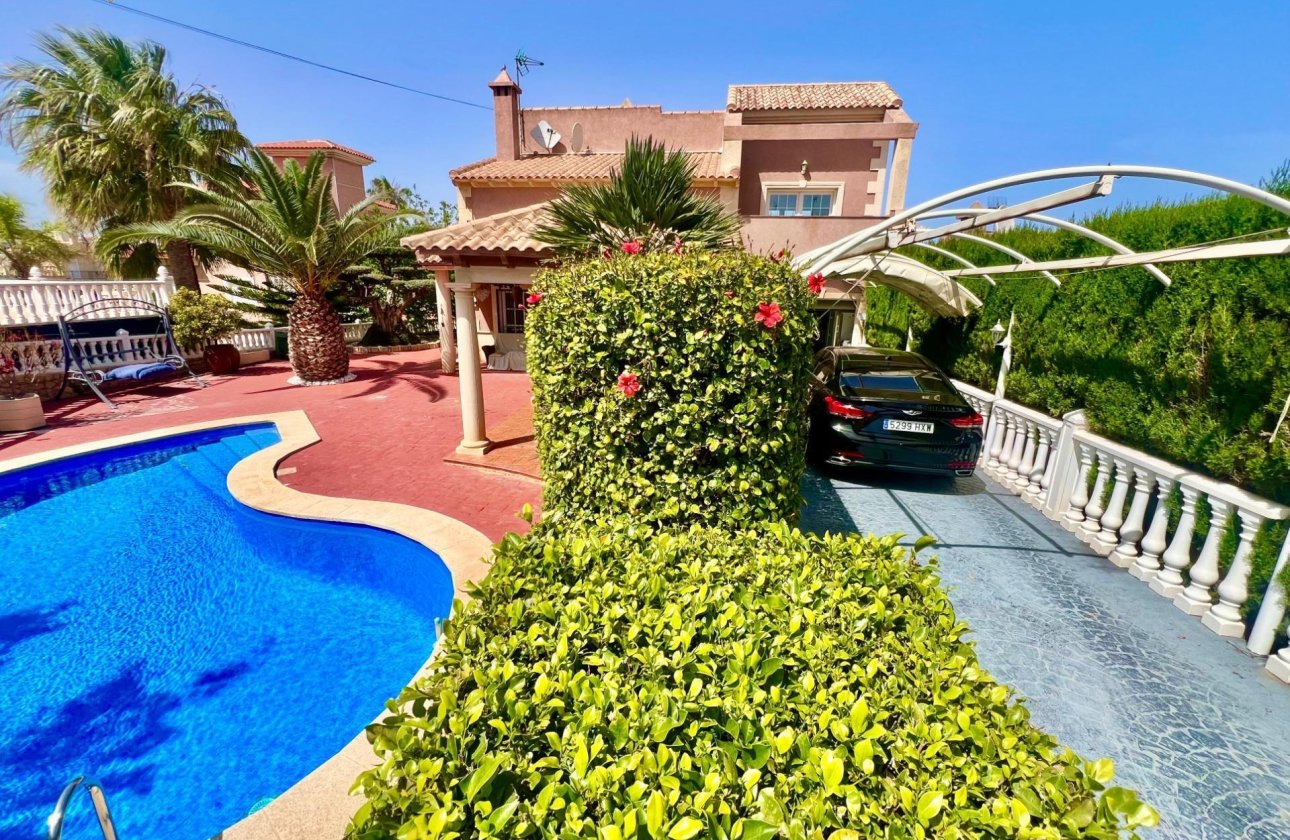 Revente - Villa -
Torrevieja - Los Balcones - Los Altos del Edén