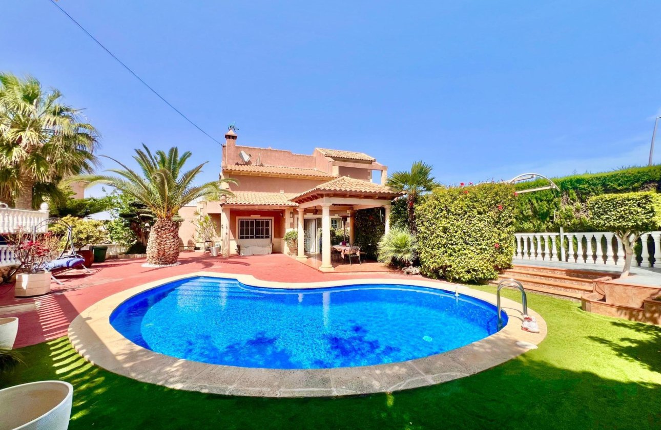 Revente - Villa -
Torrevieja - Los Balcones - Los Altos del Edén