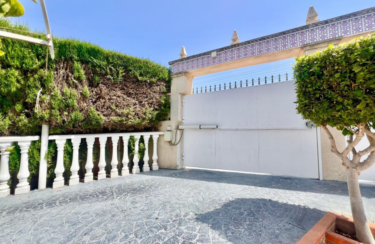 Revente - Villa -
Torrevieja - Los Balcones - Los Altos del Edén