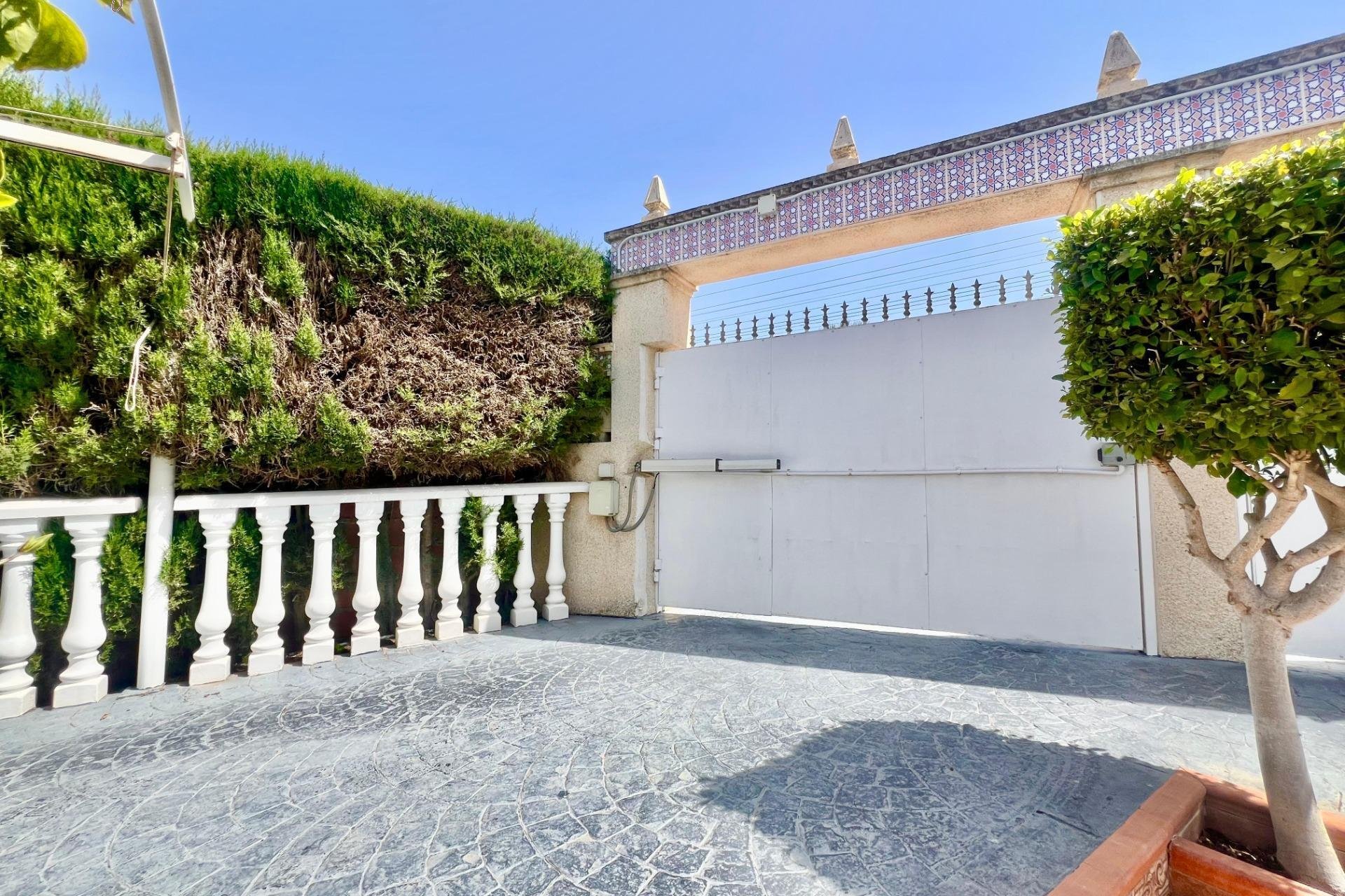 Revente - Villa -
Torrevieja - Los Balcones - Los Altos del Edén