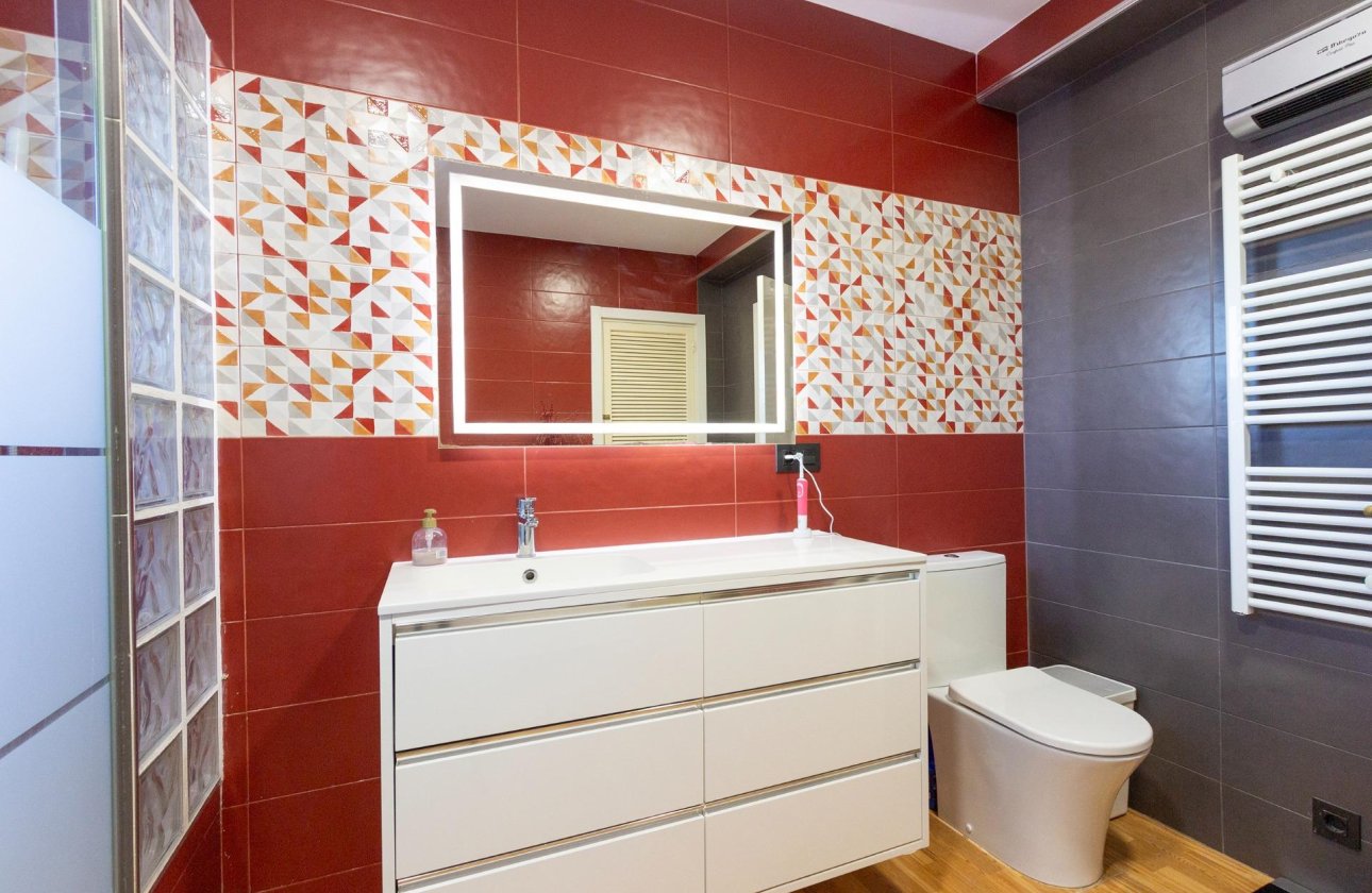 Revente - Villa -
Torrevieja - Los Balcones