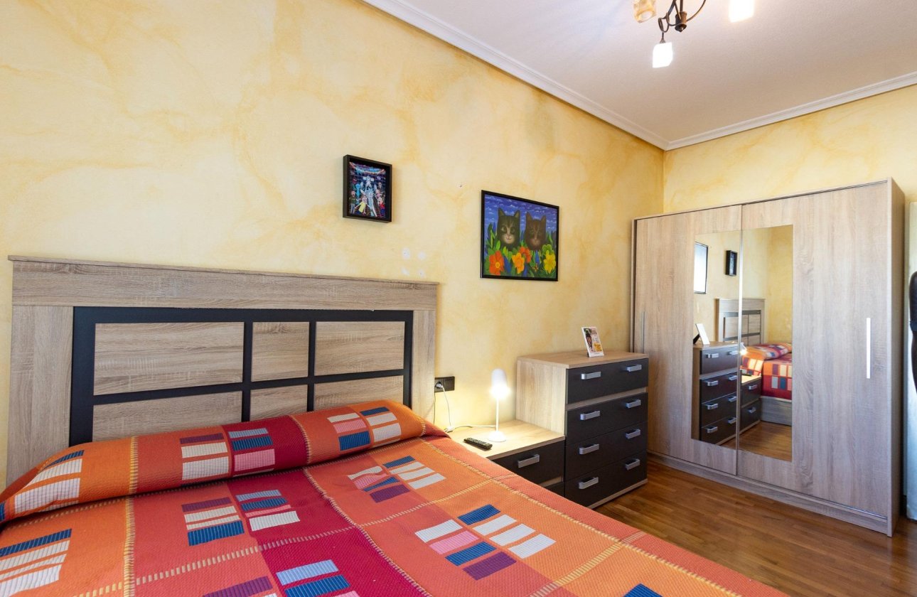 Revente - Villa -
Torrevieja - Los Balcones