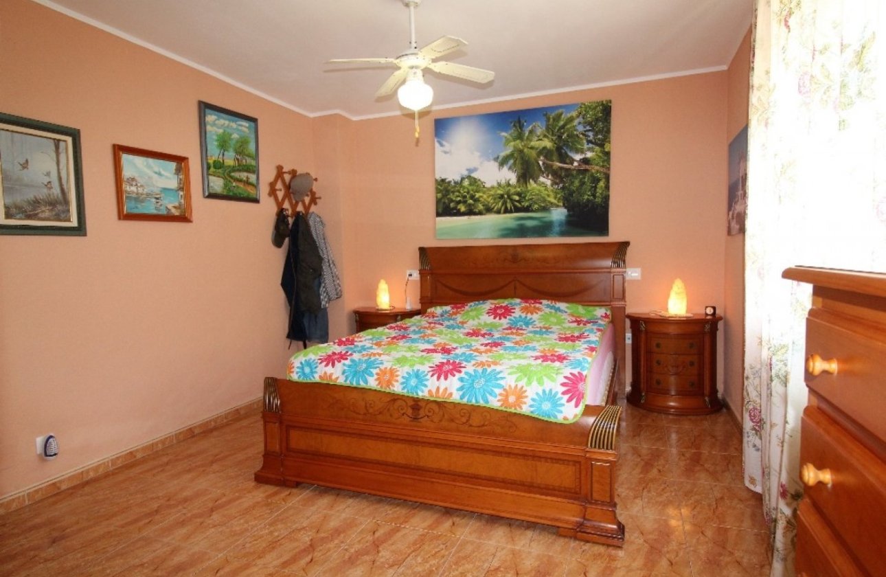 Revente - Villa -
Torrevieja - Los Balcones