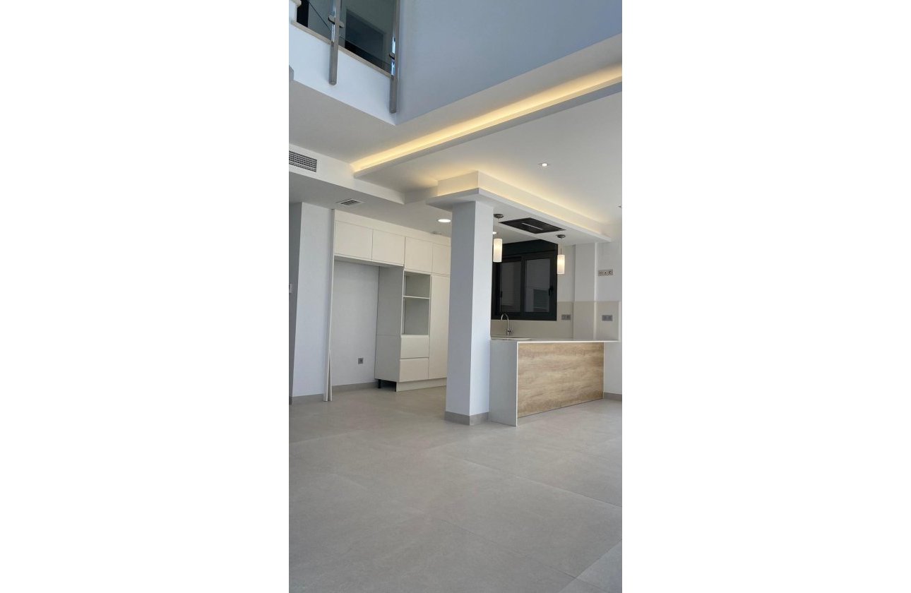 Revente - Villa -
Torrevieja - Los Balcones