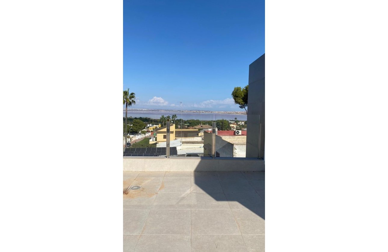 Revente - Villa -
Torrevieja - Los Balcones