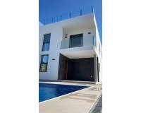 Revente - Villa -
Torrevieja - Los Balcones