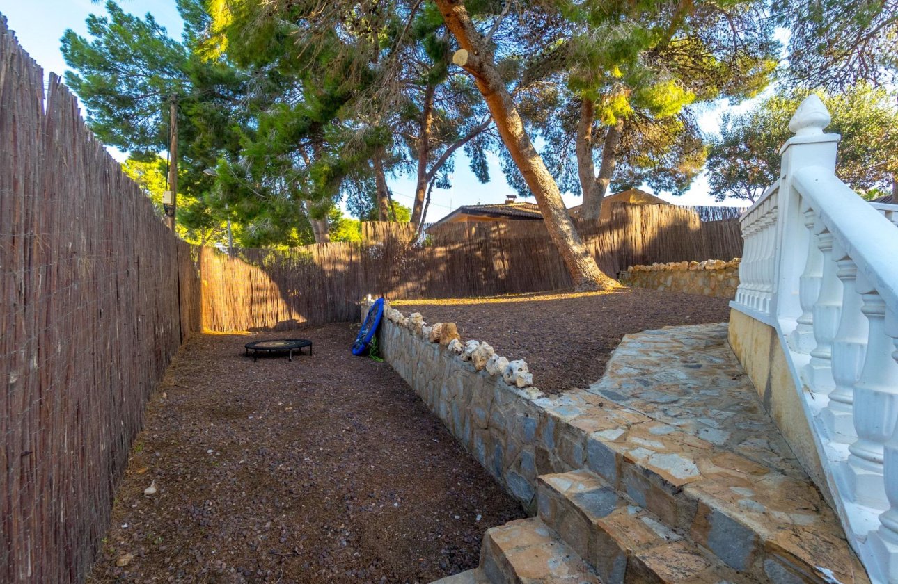 Revente - Villa -
Torrevieja - Los Balcones