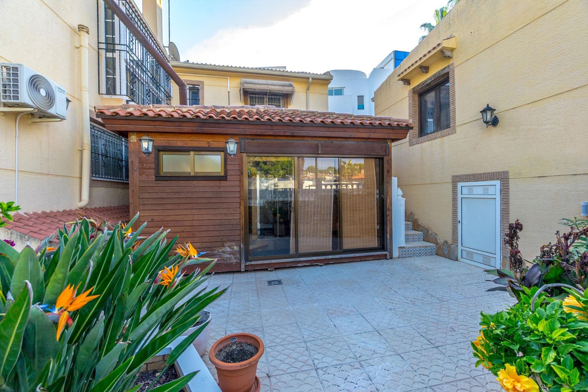 Revente - Villa -
Torrevieja - Los Balcones