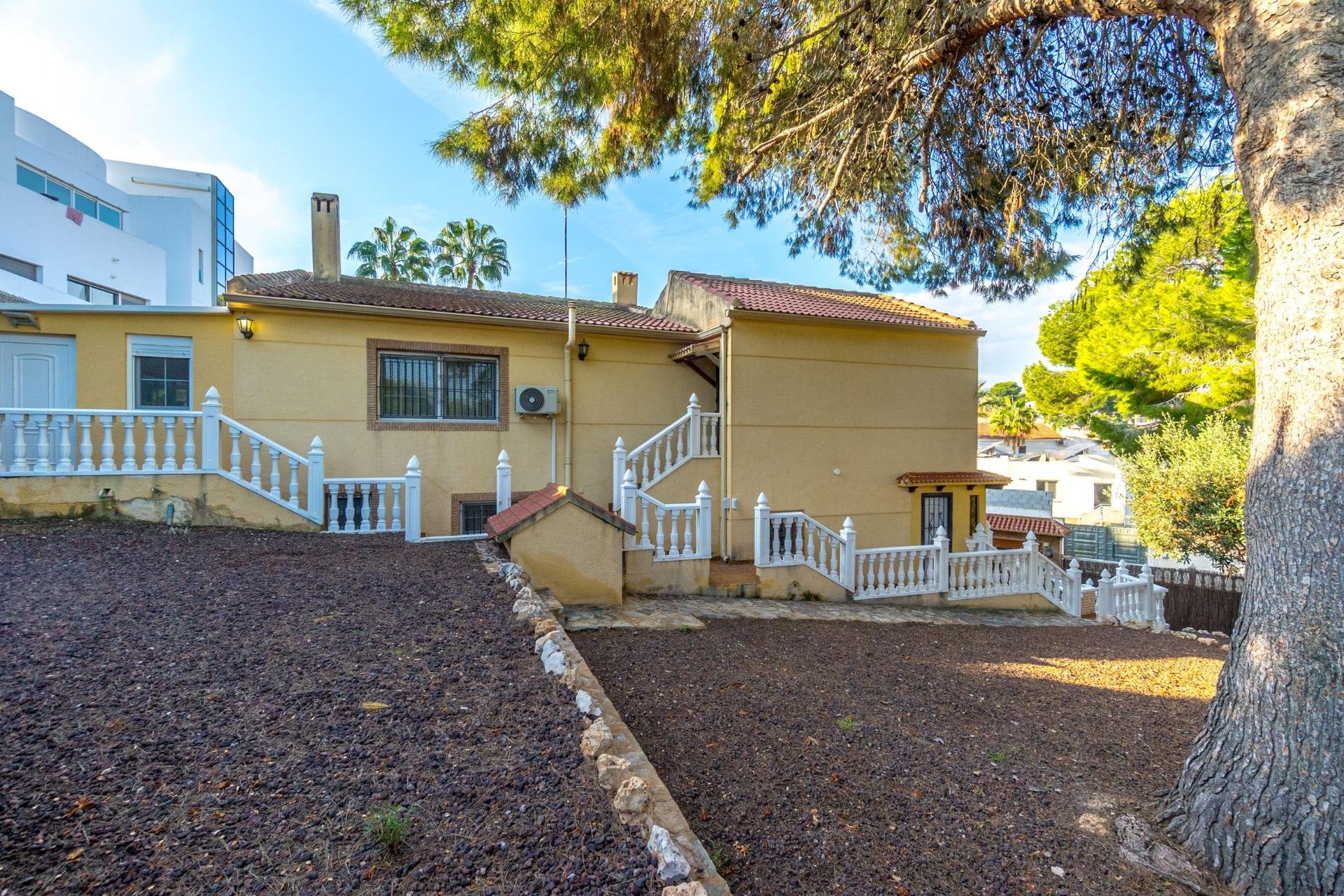 Revente - Villa -
Torrevieja - Los Balcones