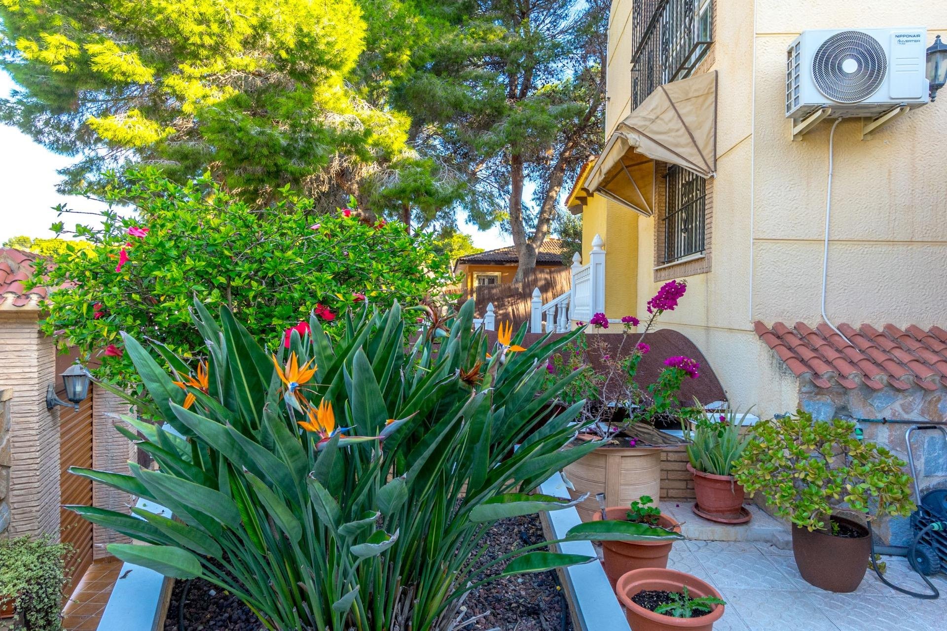 Revente - Villa -
Torrevieja - Los Balcones