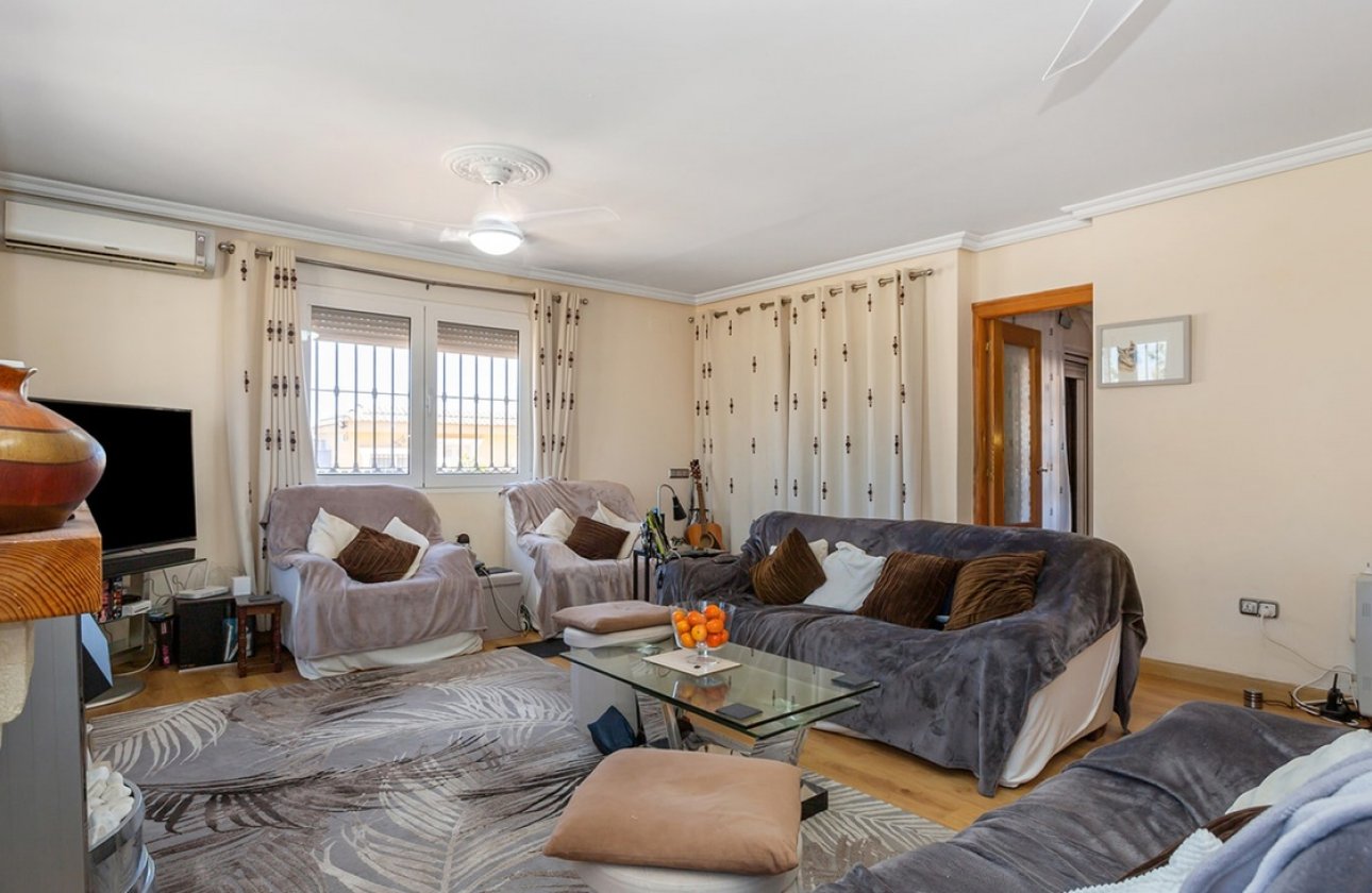 Revente - Villa -
Torrevieja - Los Balcones