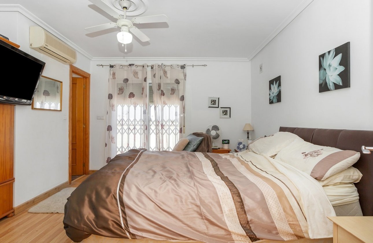 Revente - Villa -
Torrevieja - Los Balcones