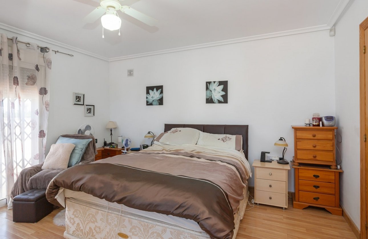 Revente - Villa -
Torrevieja - Los Balcones