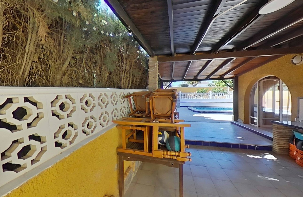 Revente - Villa -
Torrevieja - Los Balcones