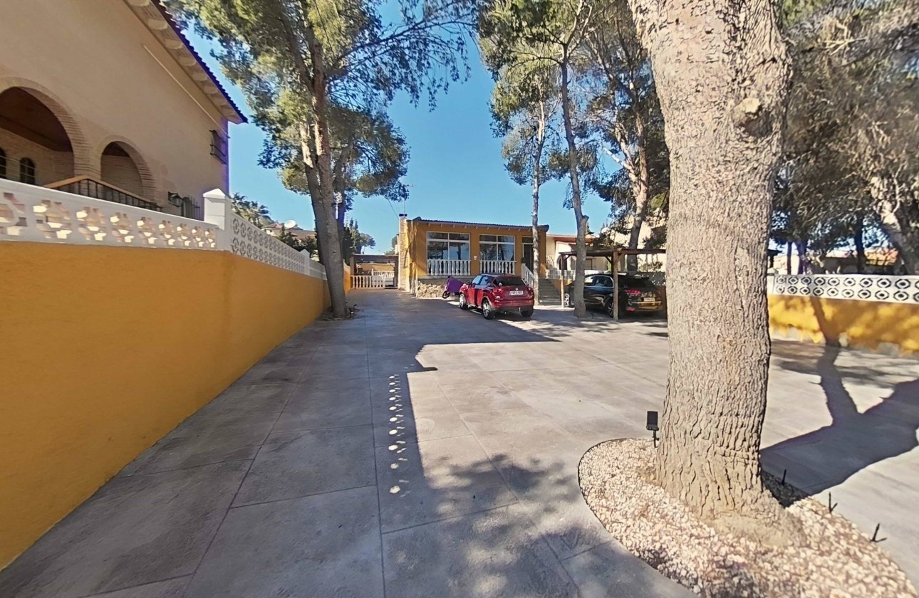 Revente - Villa -
Torrevieja - Los Balcones