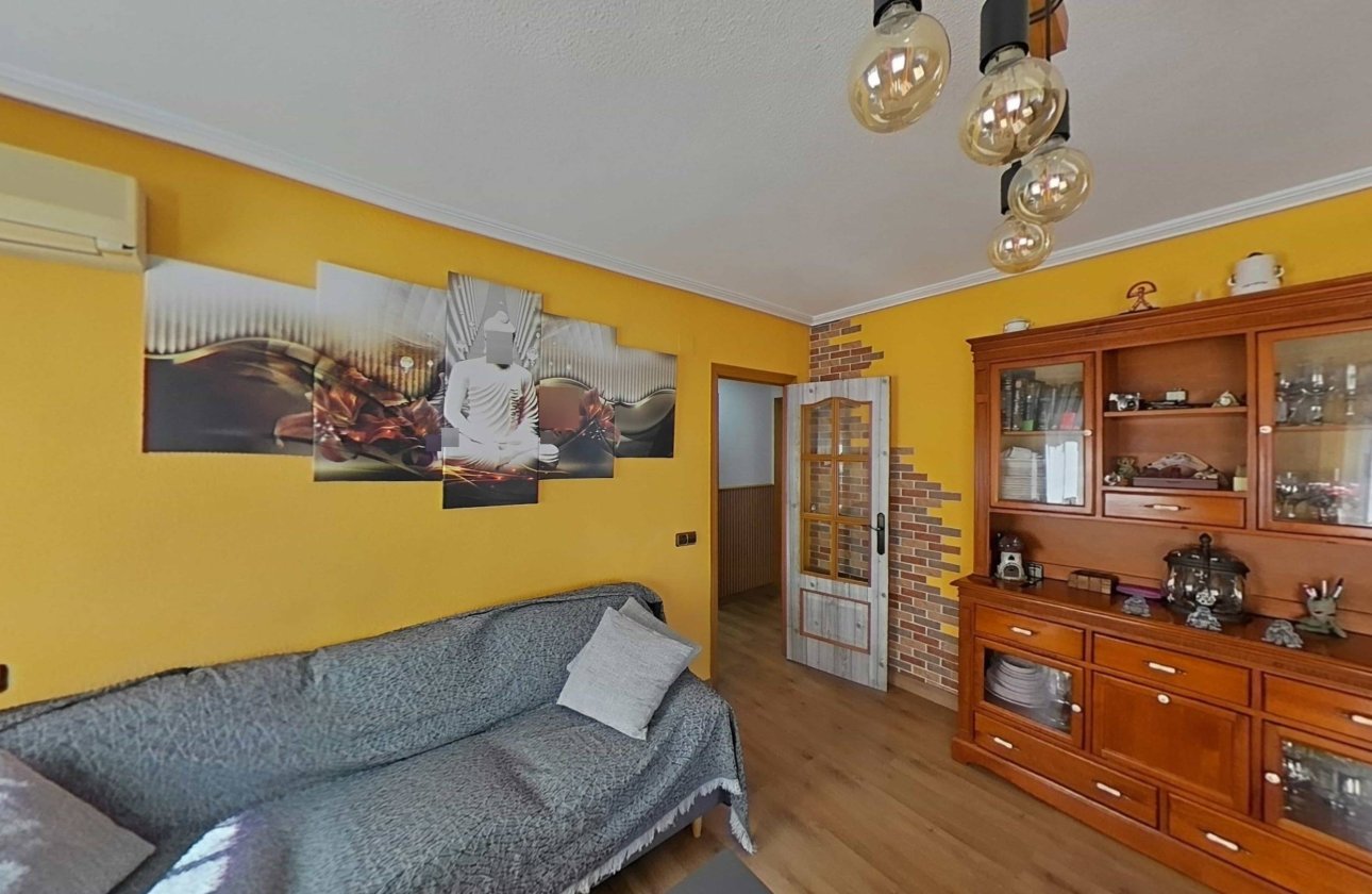 Revente - Villa -
Torrevieja - Los Balcones