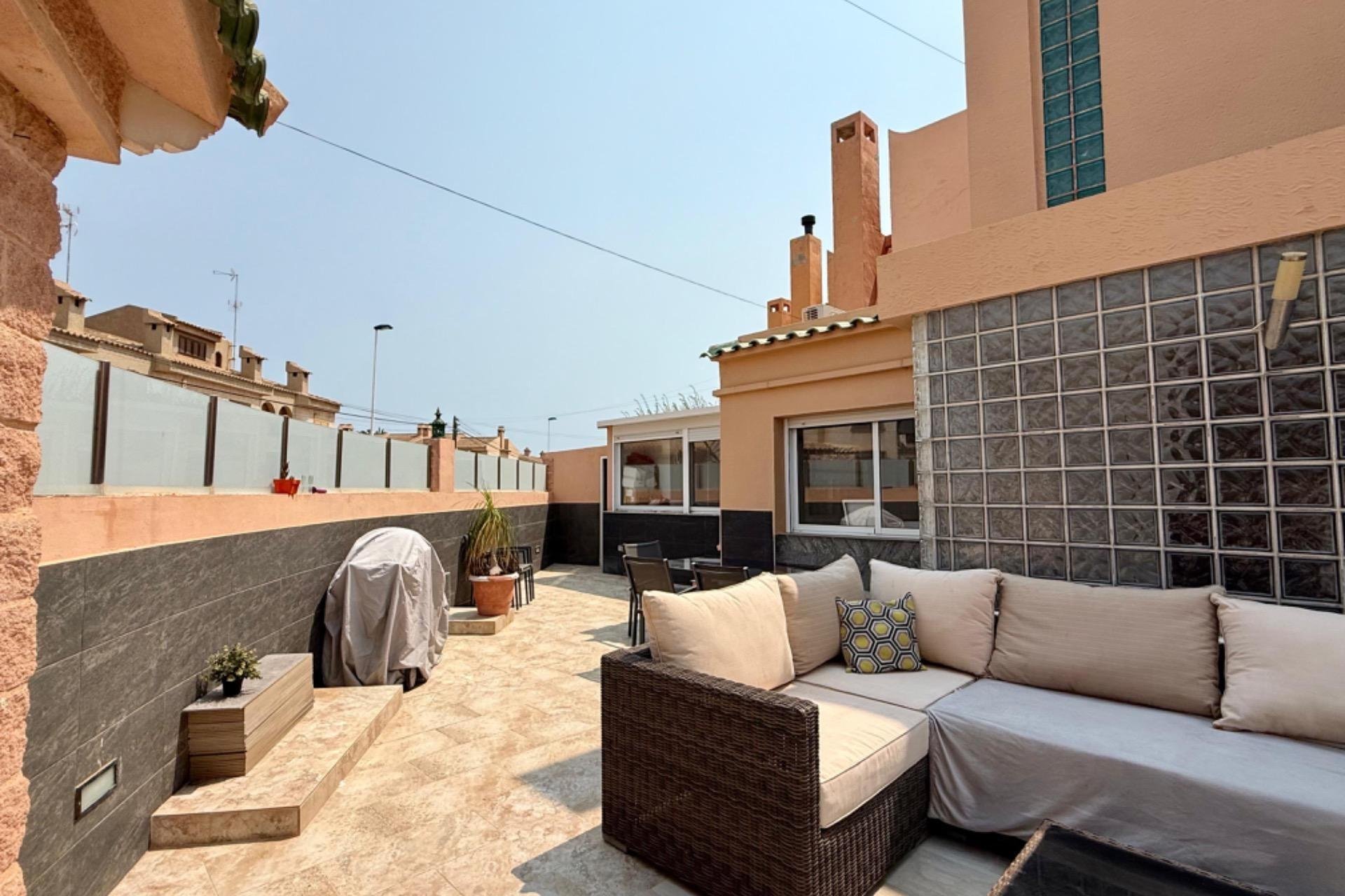 Revente - Villa -
Torrevieja - Los Frutales