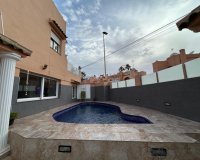 Revente - Villa -
Torrevieja - Los Frutales