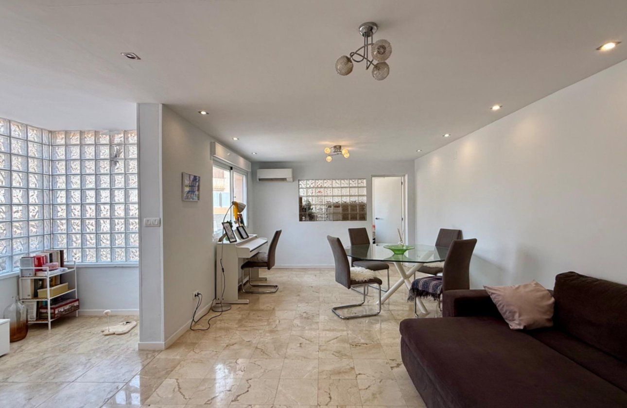 Revente - Villa -
Torrevieja - Los Frutales