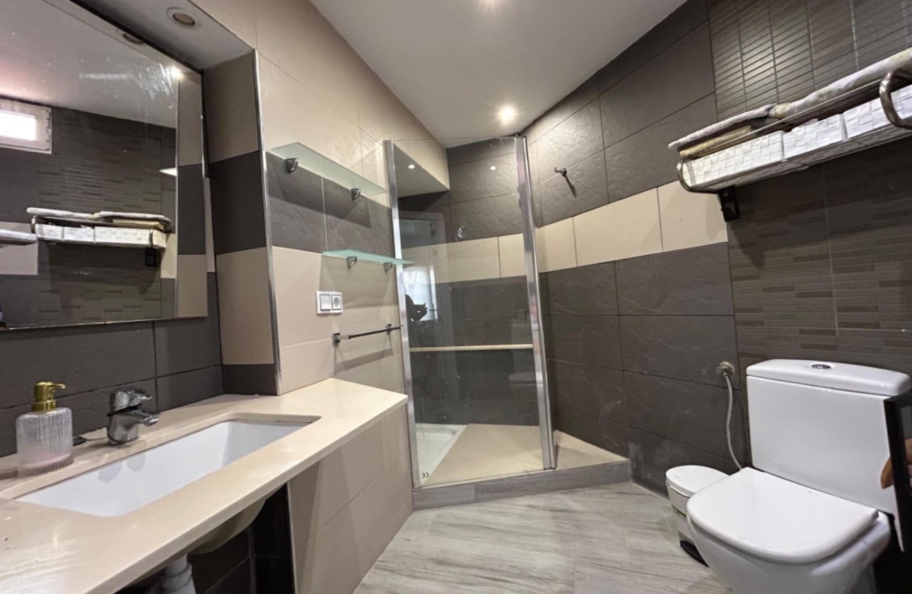 Revente - Villa -
Torrevieja - Los Frutales