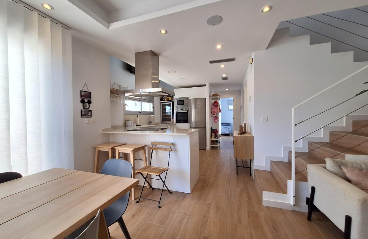 Revente - Villa -
Torrevieja - Los Frutales
