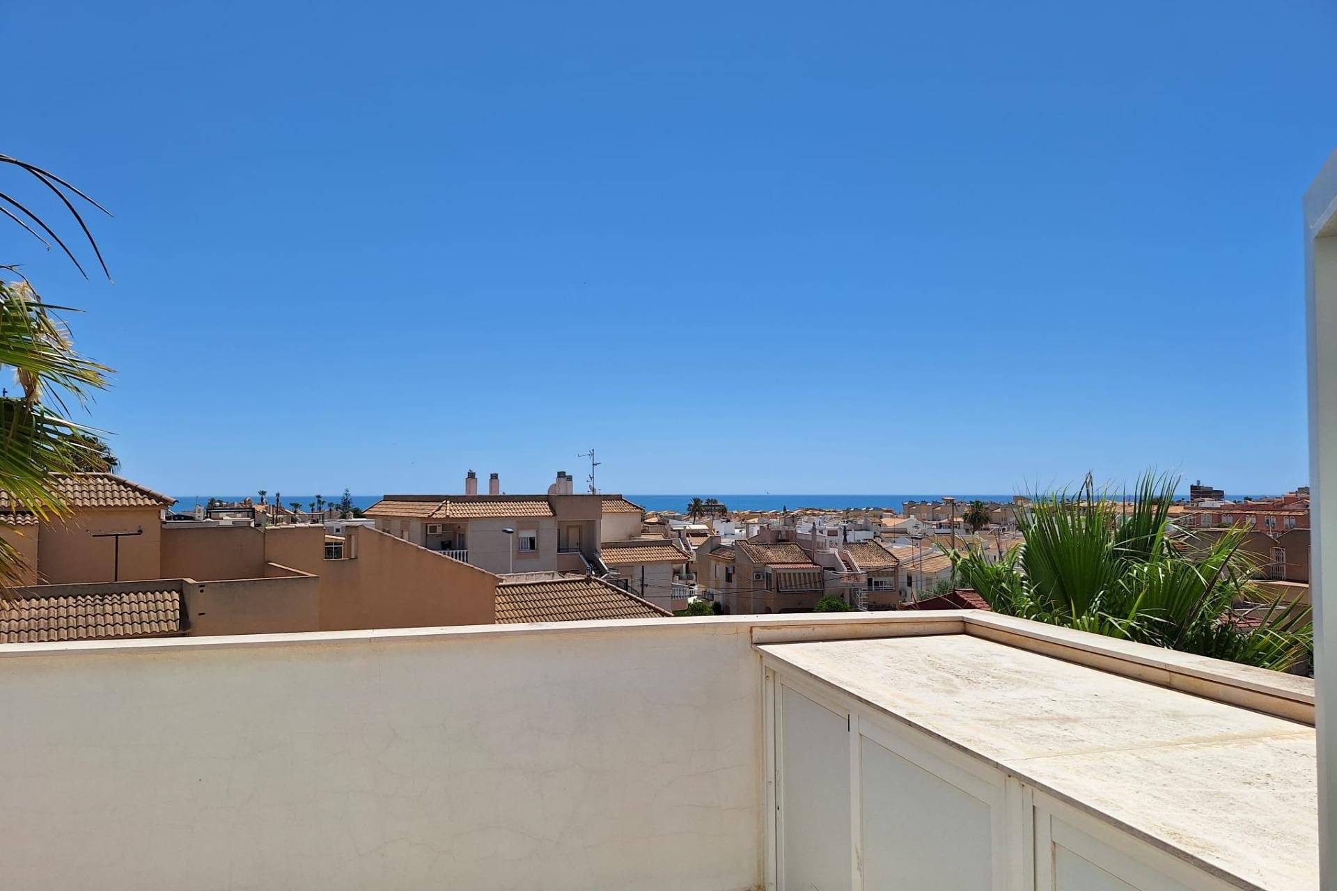 Revente - Villa -
Torrevieja - Los Frutales