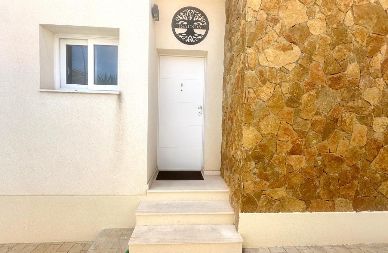 Revente - Villa -
Torrevieja - Miramar - Torre Del Moro