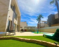 Revente - Villa -
Torrevieja - Miramar - Torre Del Moro