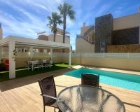 Revente - Villa -
Torrevieja - Miramar - Torre Del Moro