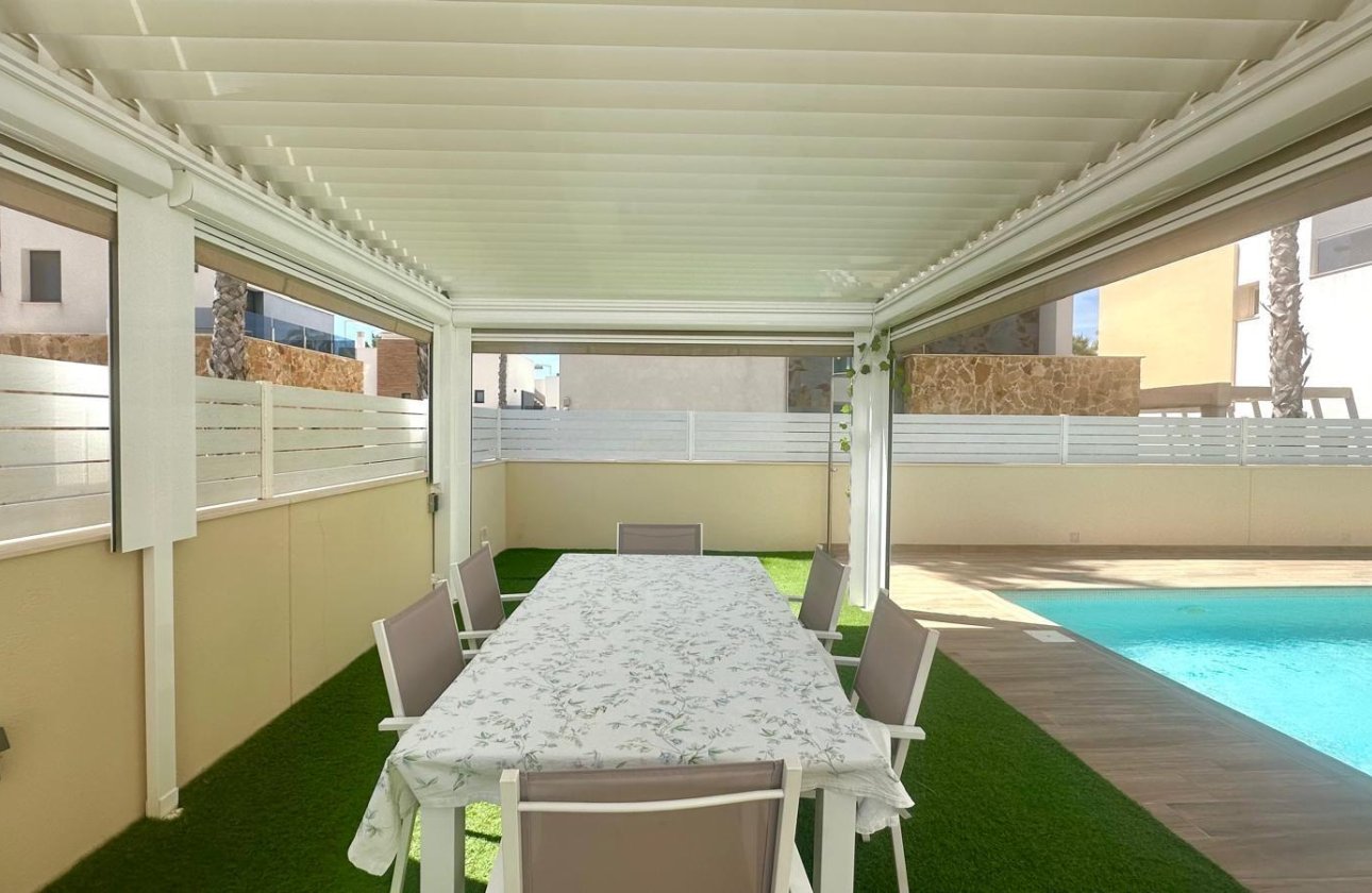 Revente - Villa -
Torrevieja - Miramar - Torre Del Moro