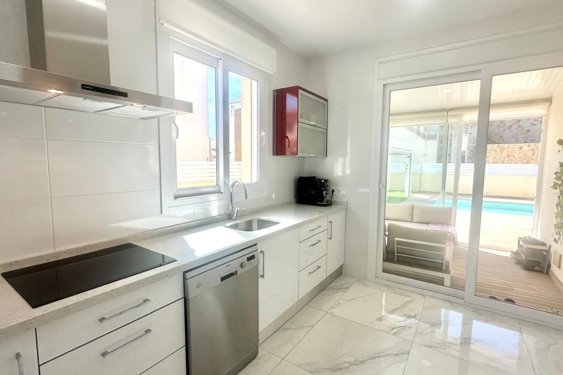 Revente - Villa -
Torrevieja - Miramar - Torre Del Moro