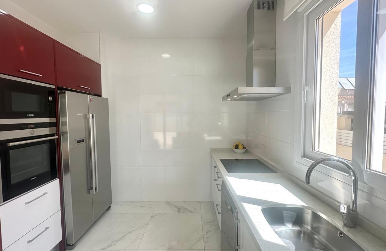 Revente - Villa -
Torrevieja - Miramar - Torre Del Moro