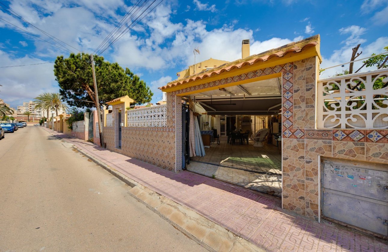 Revente - Villa -
Torrevieja - Playa de los Locos