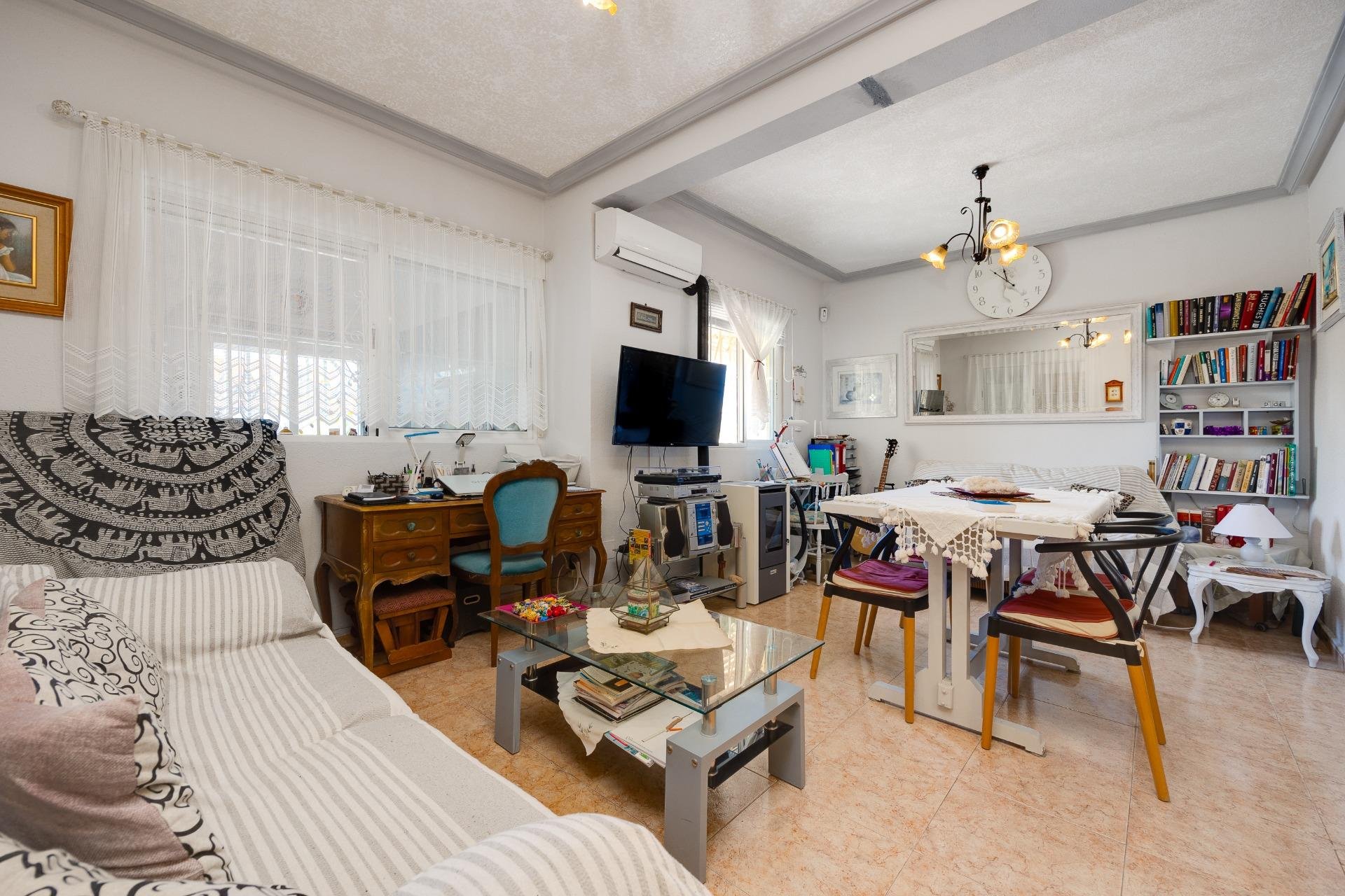 Revente - Villa -
Torrevieja - Playa de los Locos