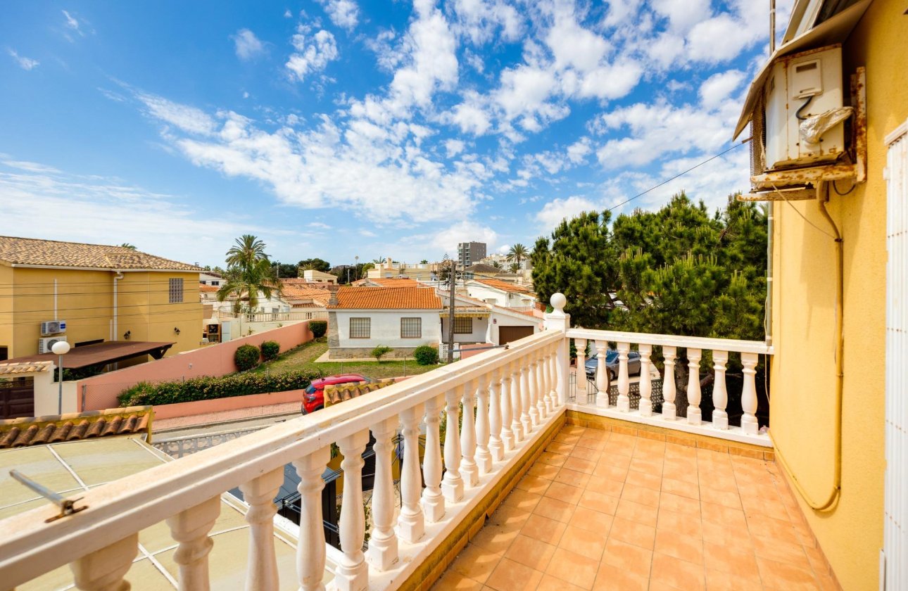 Revente - Villa -
Torrevieja - Playa de los Locos