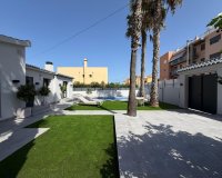 Revente - Villa -
Torrevieja - Punta Prima