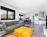 Revente - Villa -
Torrevieja - Rosaleda